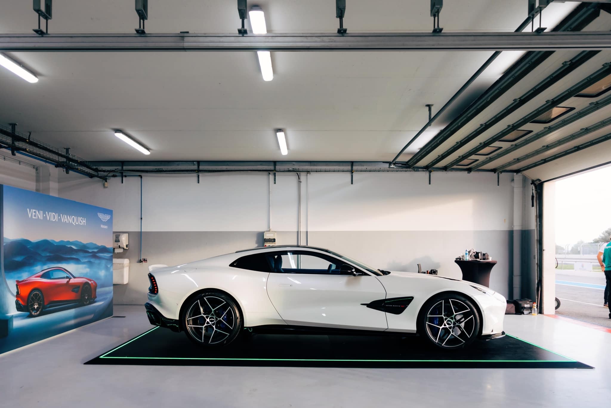 Aston Martin Vanquish#阿斯顿马丁##astonmartin