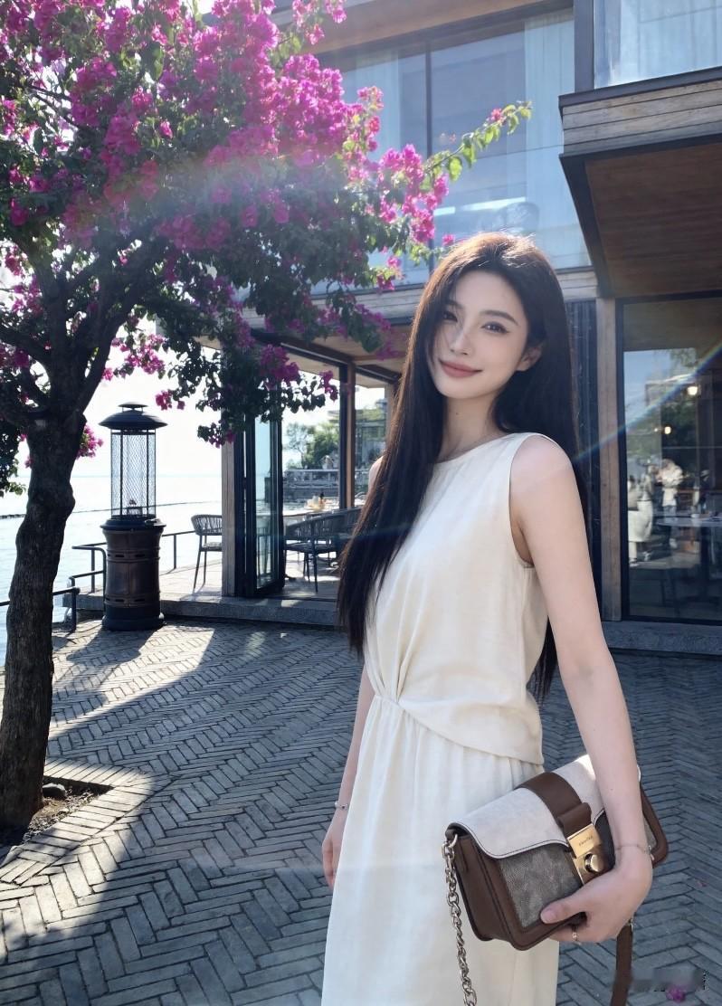 腾讯高管晒317万年终奖被辞退！职场上，好事没落地前千万别说

昨天看到一个热搜
