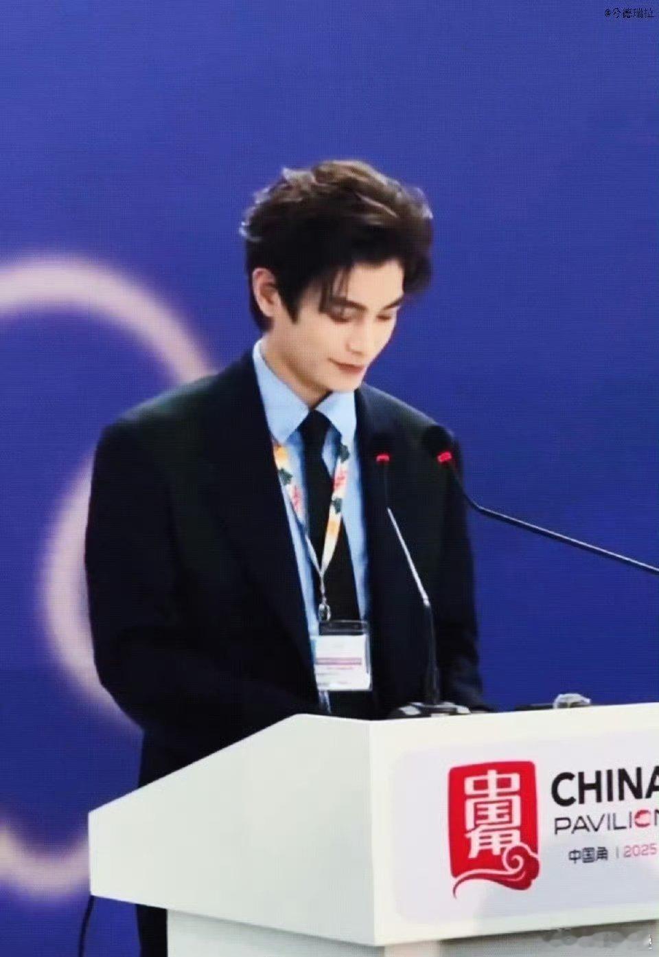 高糊饭修都细看每张都是歪瓜裂枣的也是不容易