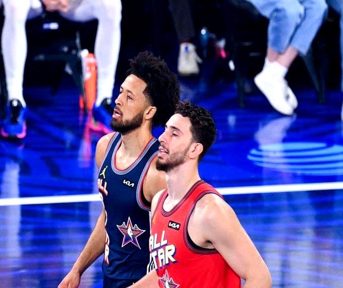 申京和坎宁安是截止目前最好的2021届两位新秀
 

两人现在都冲进MVP榜前十