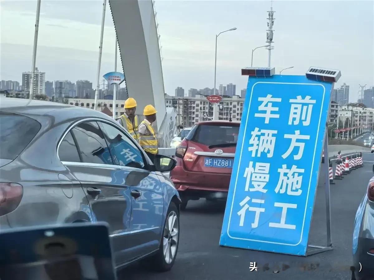 在9月23日，湖南株洲的芦淞大桥发生了一起严重的交通事故，导致6人遇难，7人受伤