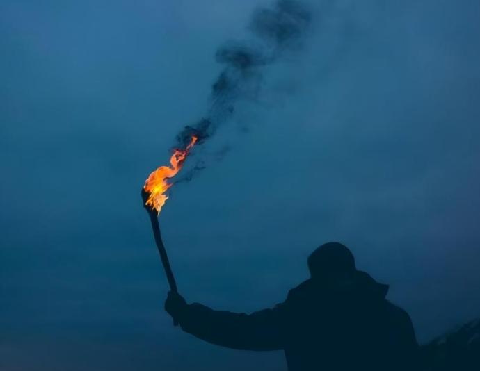 伊朗圣火令开始发挥效力？ 当地时间3月10日凌晨，美国驻加拿大多伦多总领事馆遭遇
