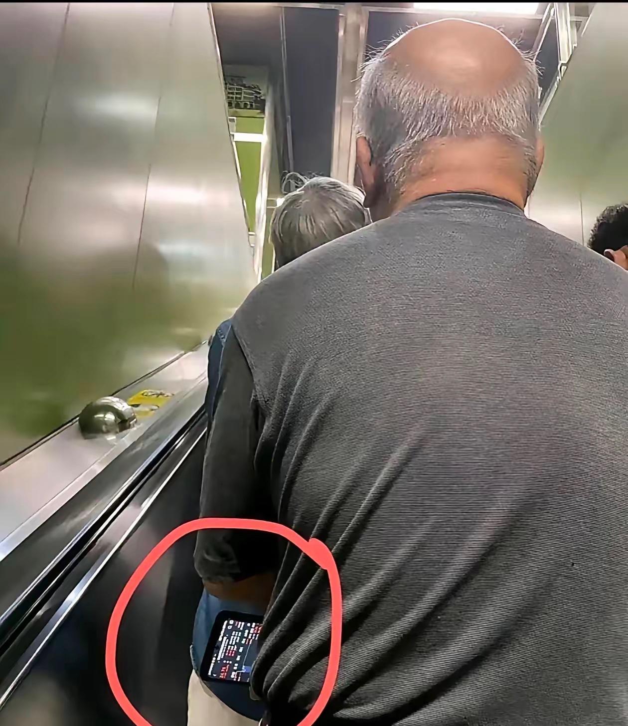 这个应该是顶级有钱人！