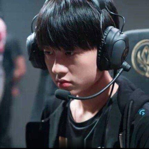 #接LNGMing#出来辟谣吧[笑cry]，估计明自己都不知道去哪#英雄联盟[超