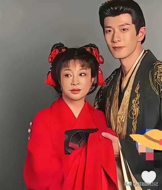 刘晓庆的装嫩，真的让我看的够够的了，对她的反感已经到了最高等级，自己有婚鞋，还能