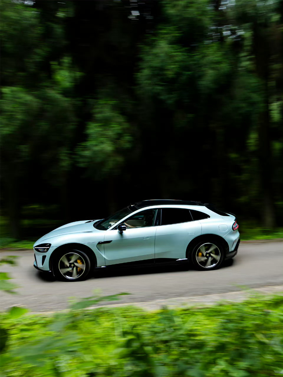 小米YU7这销量真给我看麻了！2月无定语全国第三，SUV里仅次于Model Y，