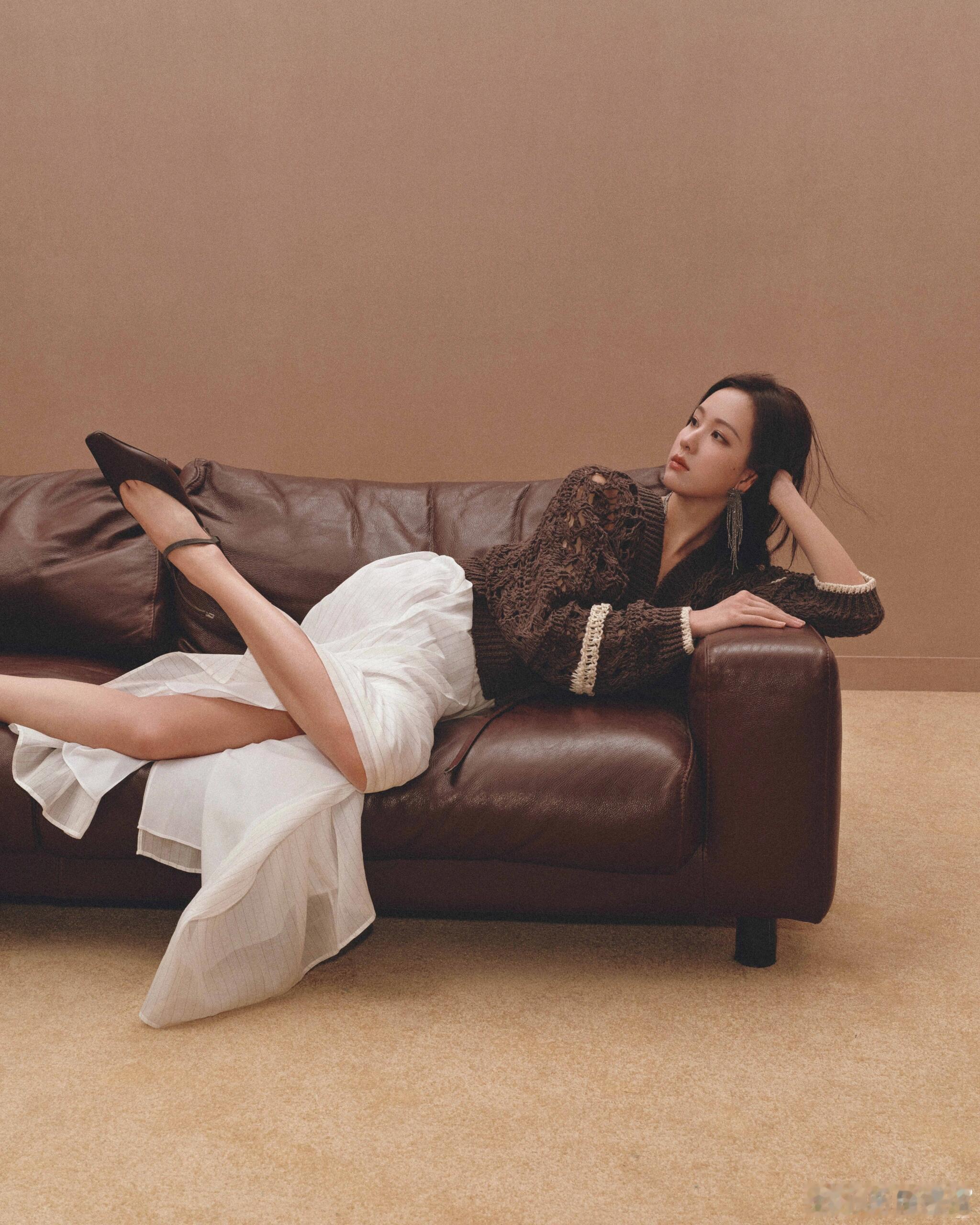 陈都灵摩卡慕斯风格大赏2025年色彩记忆 陈都灵：摩卡慕斯色调下的“巧克力公主”