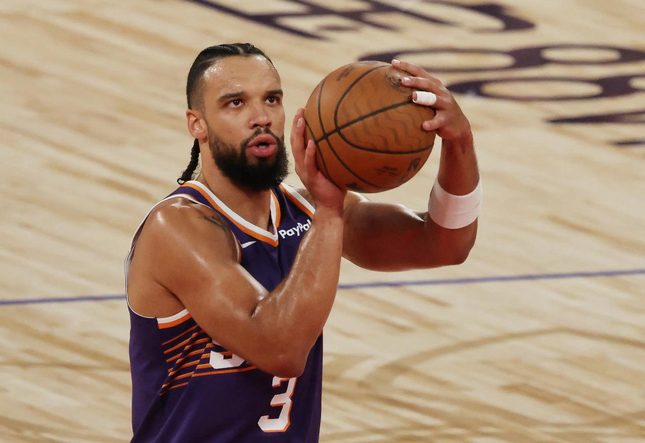 太阳有没有狄龙是两支不一样的球队，狄龙还防得杜兰特三分12投仅2中，虽然被绝杀了