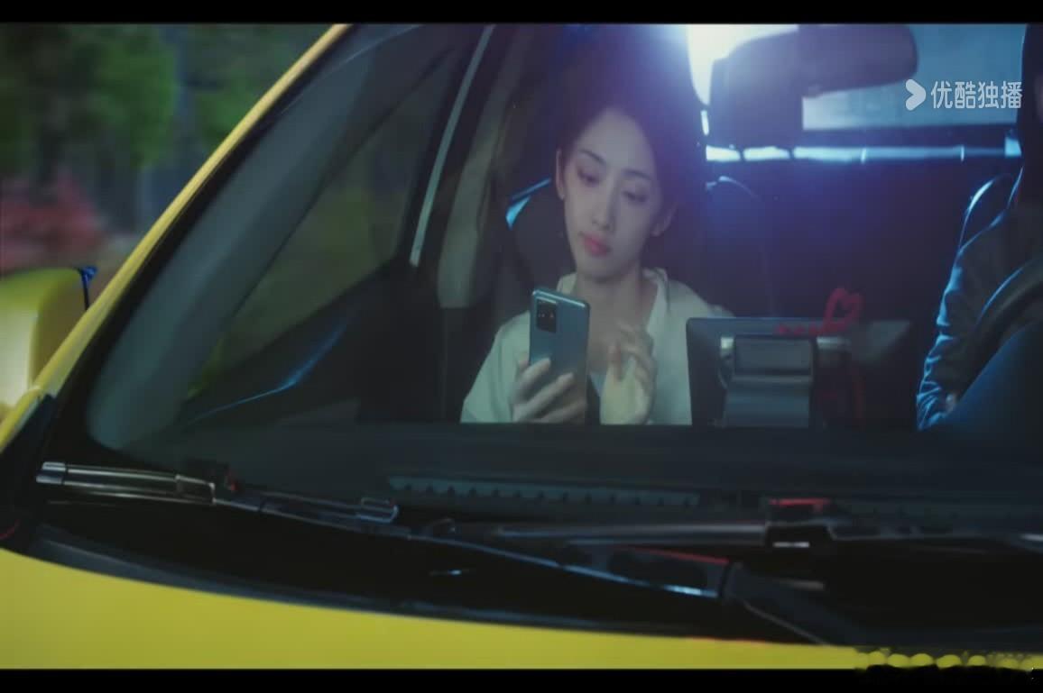 没有古韵的女演员，拍穿越剧是对的[污]献鱼神霄降阙海报 ​​​