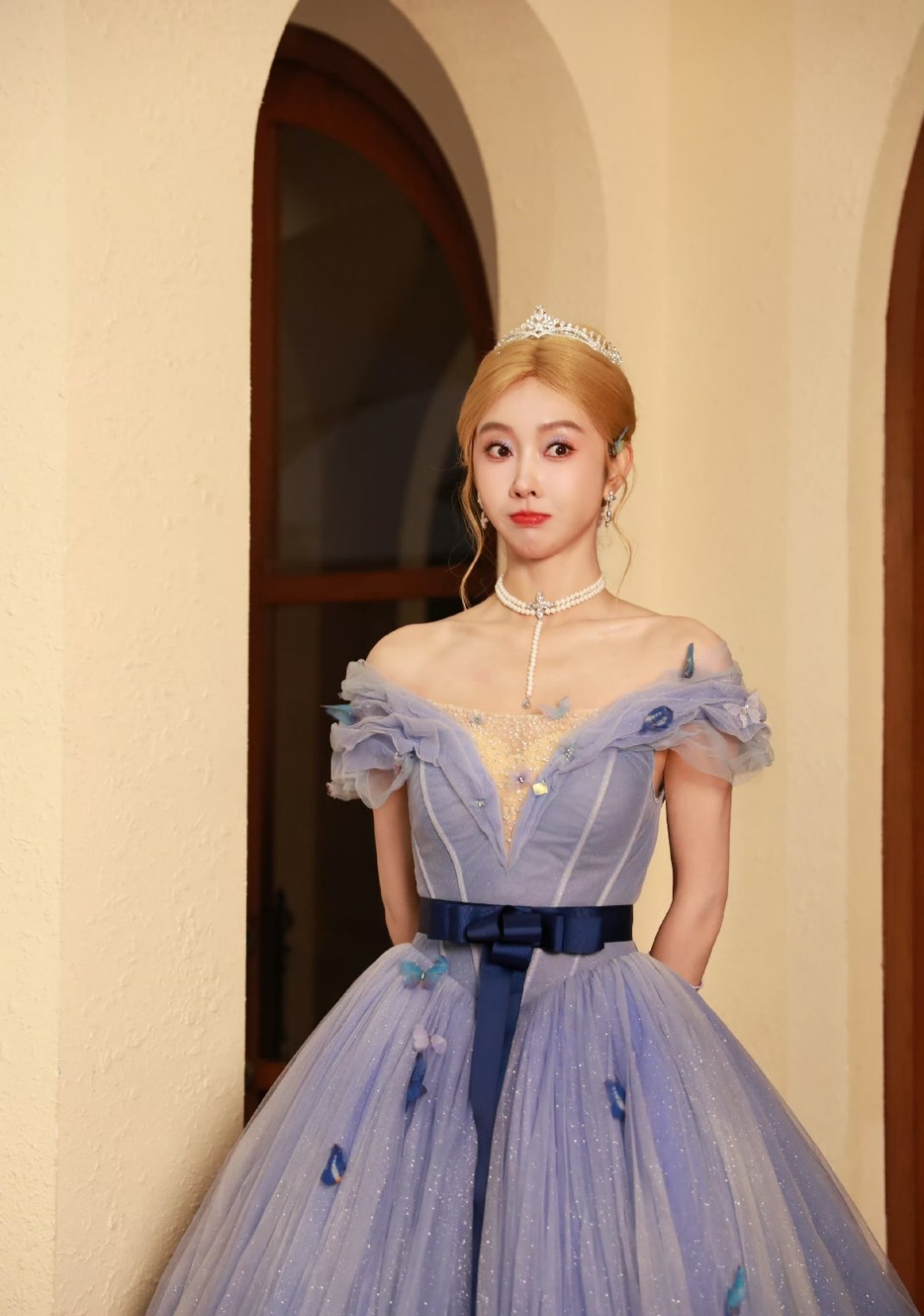 爱上了一个宣璐爱上了一个辛德瑞拉爱上了一个苏然不说话😶宝宝期待你的话剧首秀[捂