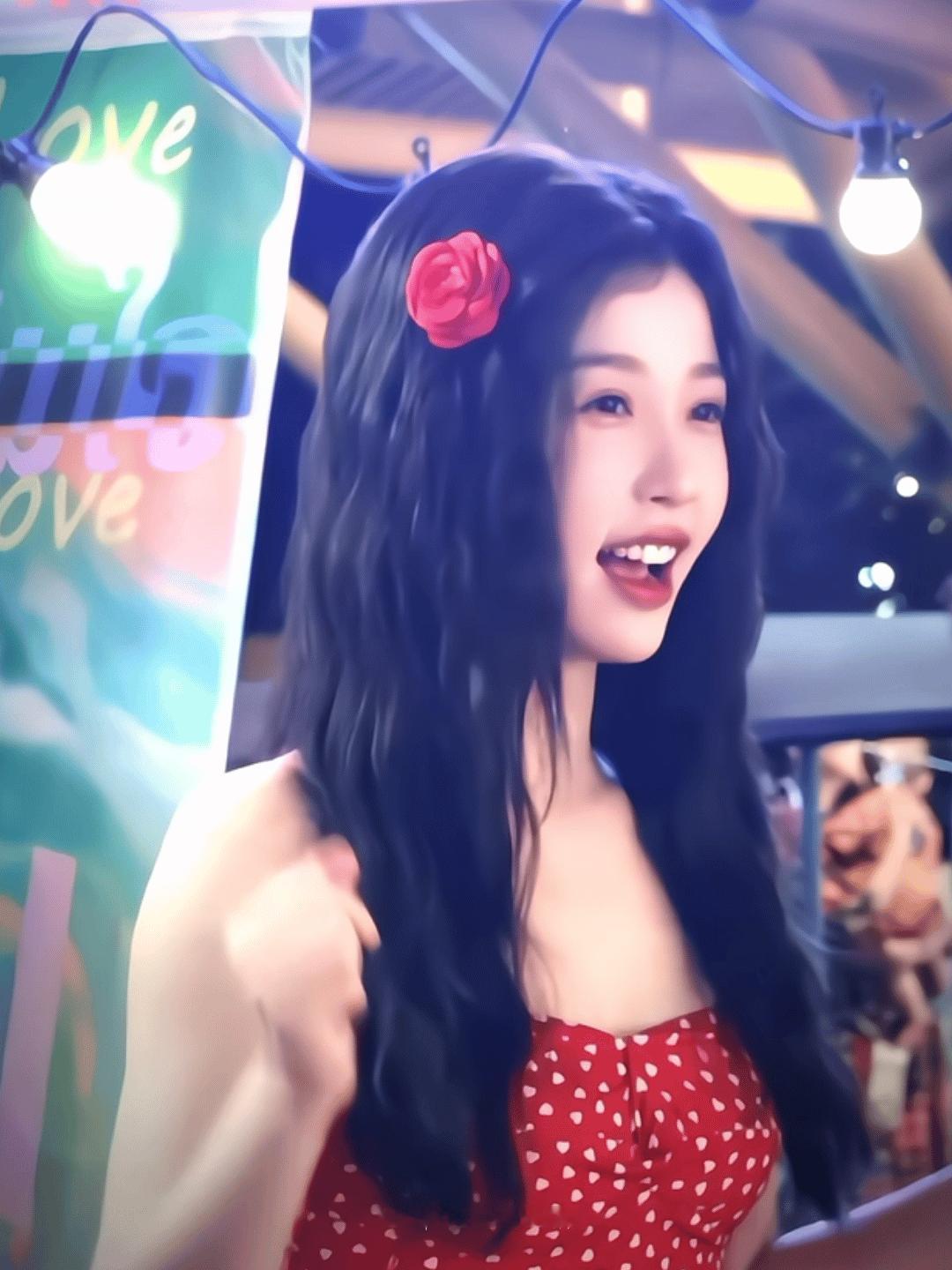 被这个小暮儿萌的无话可说 ​​​