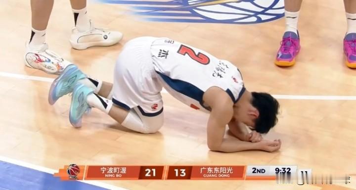 无缘出战？随着CBA常规赛第一阶段结束，球迷的注意力已经转移到本月底开始的两场世