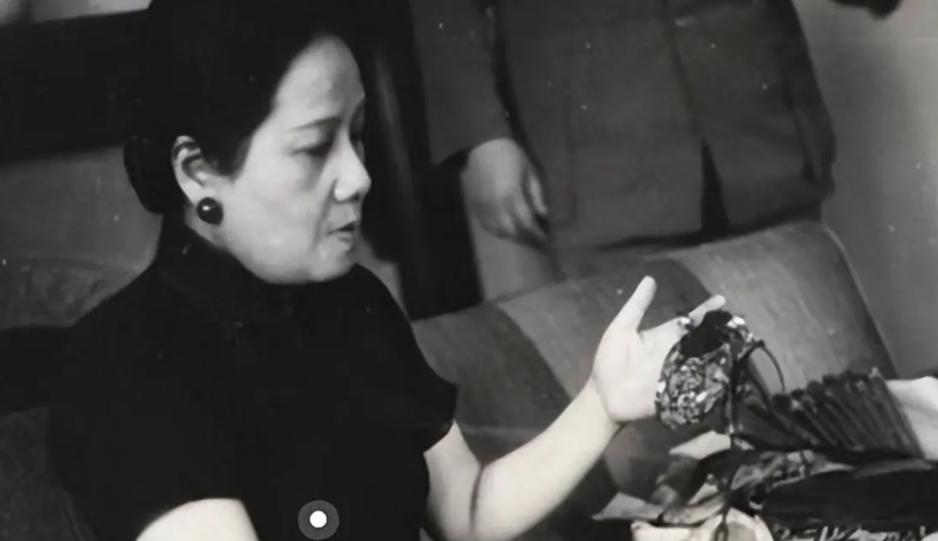 民国宋家三姐妹中，真正把控孔宋家族、左右国民政府财权的，并非风光的宋美龄或受尊崇