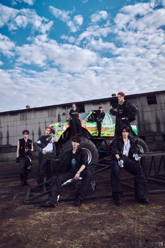 桃黑黑在云端疯狂打call！地租宝这次回归，音源销量给我一路火花带闪电！ 