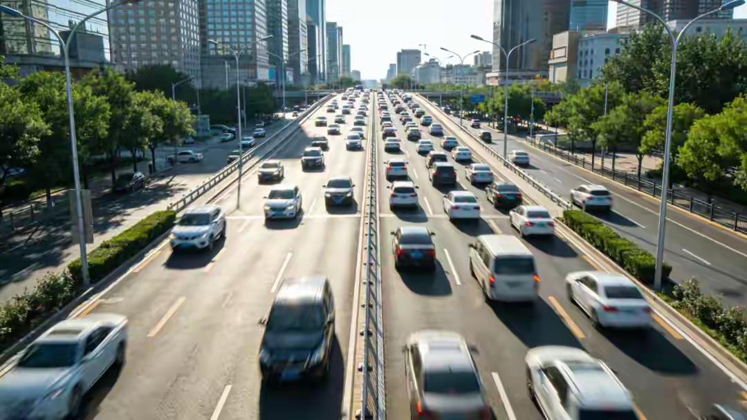 2026年汽车第一季度整体暴跌17%

根据中汽协、乘联会最新发布
2026年汽