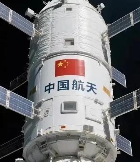为什么大家都不提中国空间站了？因为没脸提，跟国际空间站差距太大！中国空间站可不是