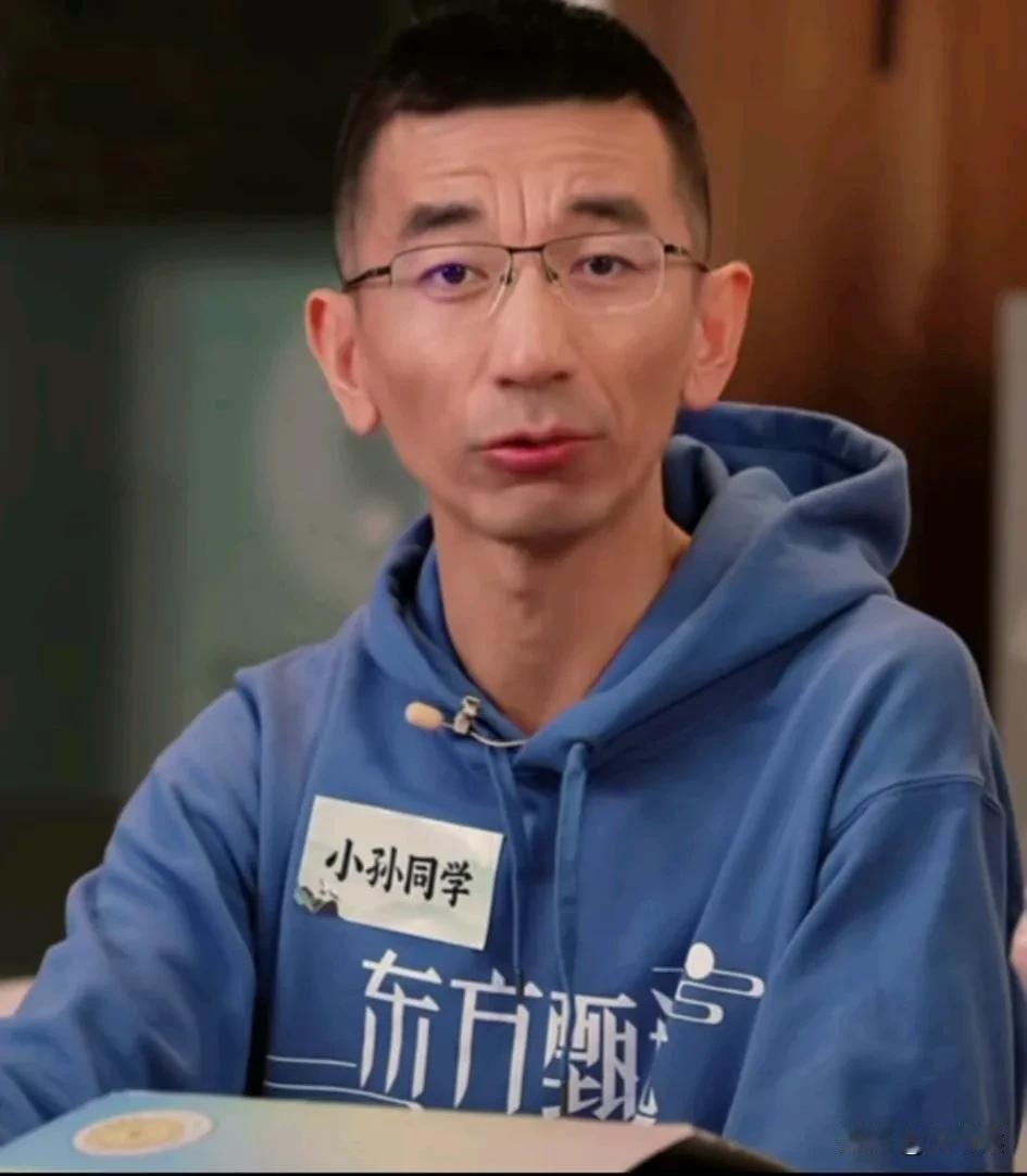 孙常在不愧是孙常在，
明天自建房活动，
他要播八小时。
晚上连播六小时，
真的是