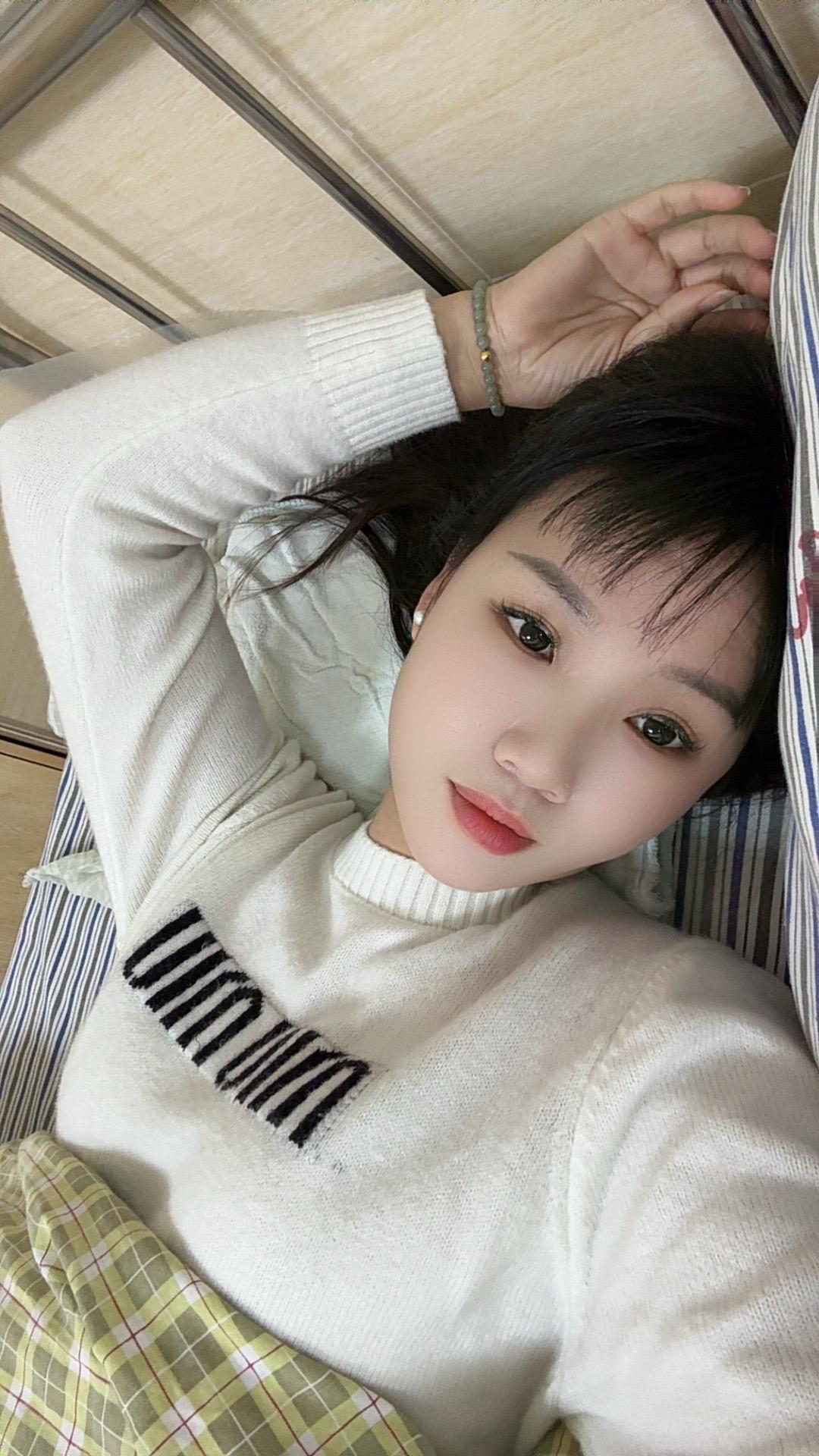 三十而立未几，竟遭颈椎病袭。颈椎反弓，几节突出，造成头晕脑胀头痛，天天...