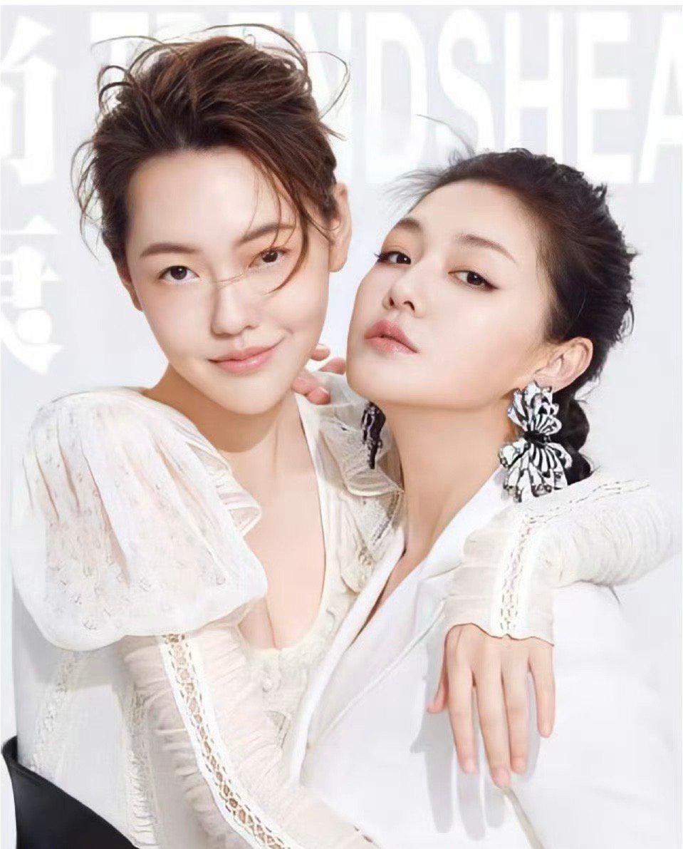 小S对大S，依赖是真的，厌烦也是真的
我记得我看过一个节目片段，那时候姐妹俩刚出