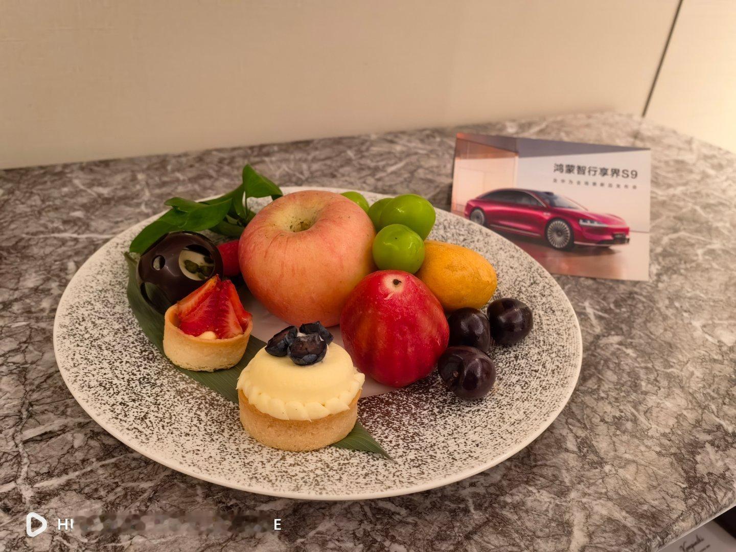 今天来看看鸿蒙智行享界S9及华为全场景新品发布会。  ​​​