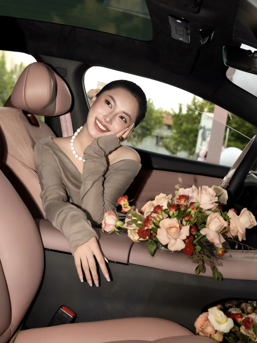 谁说女性必须柔弱 我们身体里藏着风暴💜