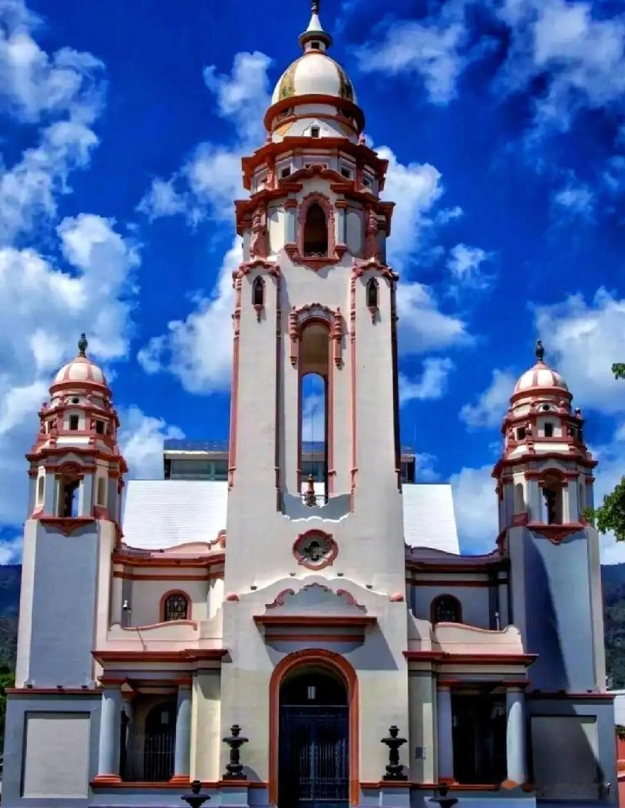 白头鹰威胁美石油高管！

《创作者已开通全网维权服务，请勿抄袭或者改编》

白头