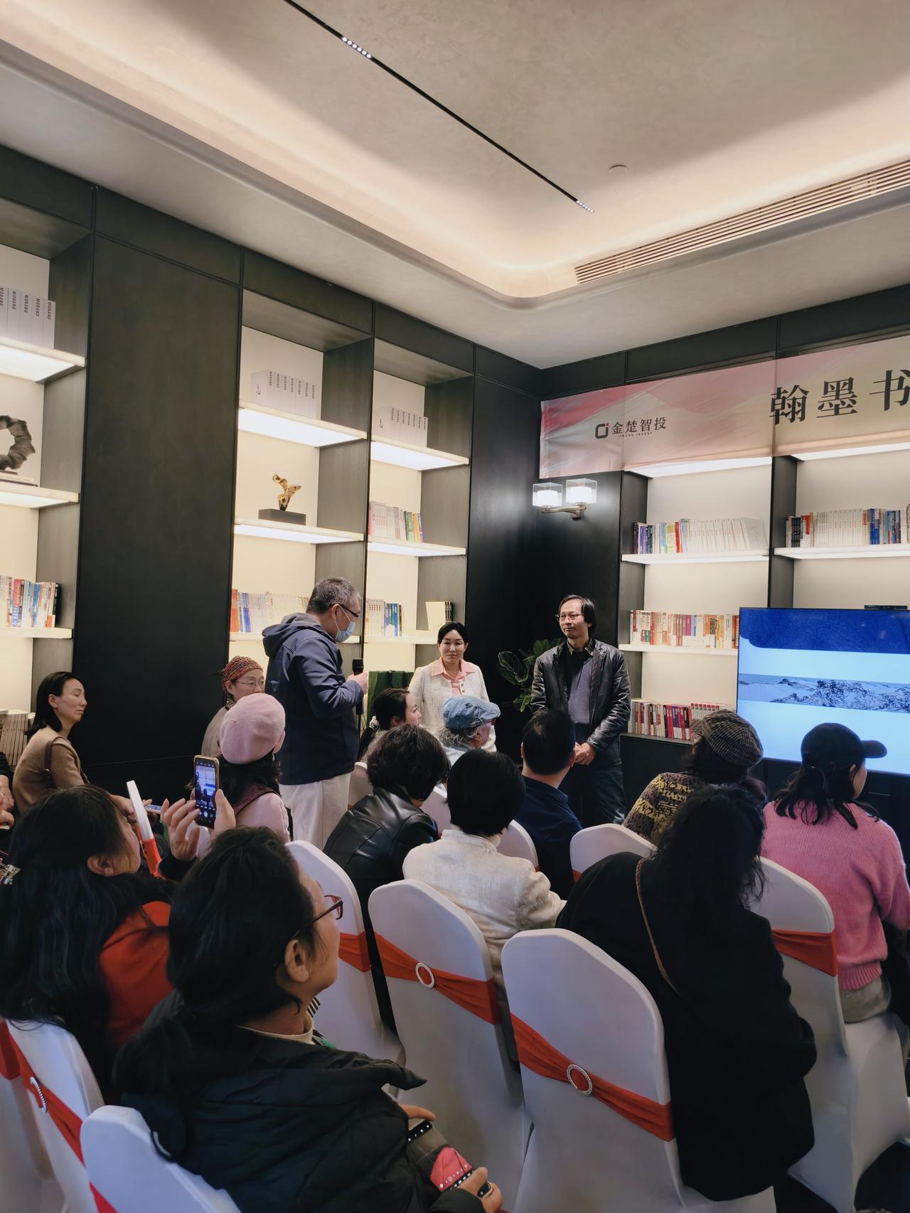 青铜藏秘·翰墨传情——这场荆楚文化盛宴，让襄阳与千年艺术对话
11月29日下午，