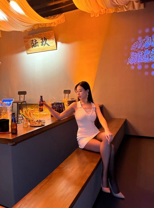 HELLO陆玖/民谣酒吧TOP1