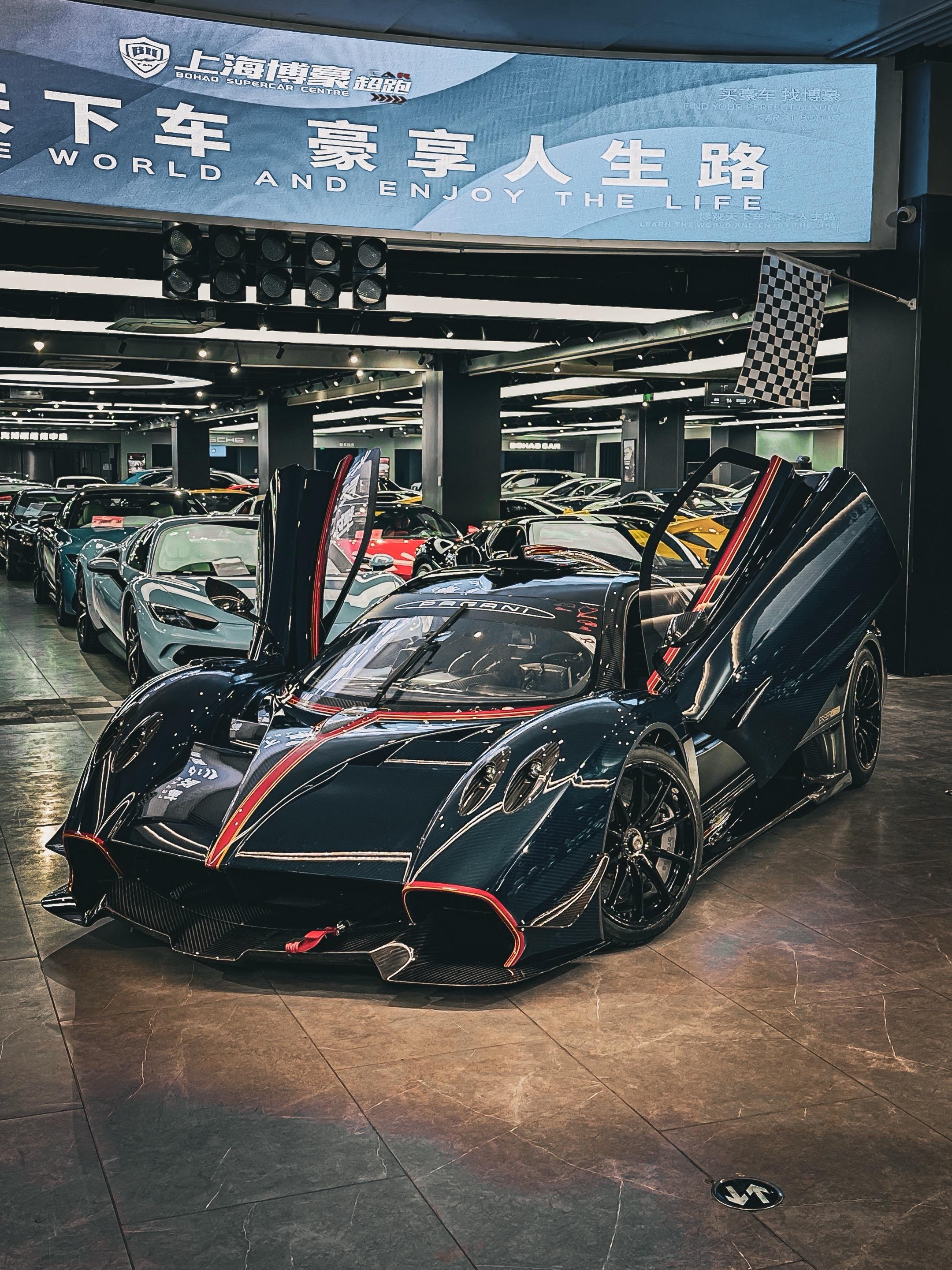 全国内唯一一台Huyara R没想到在上海能见到，真的太他妈帅了！