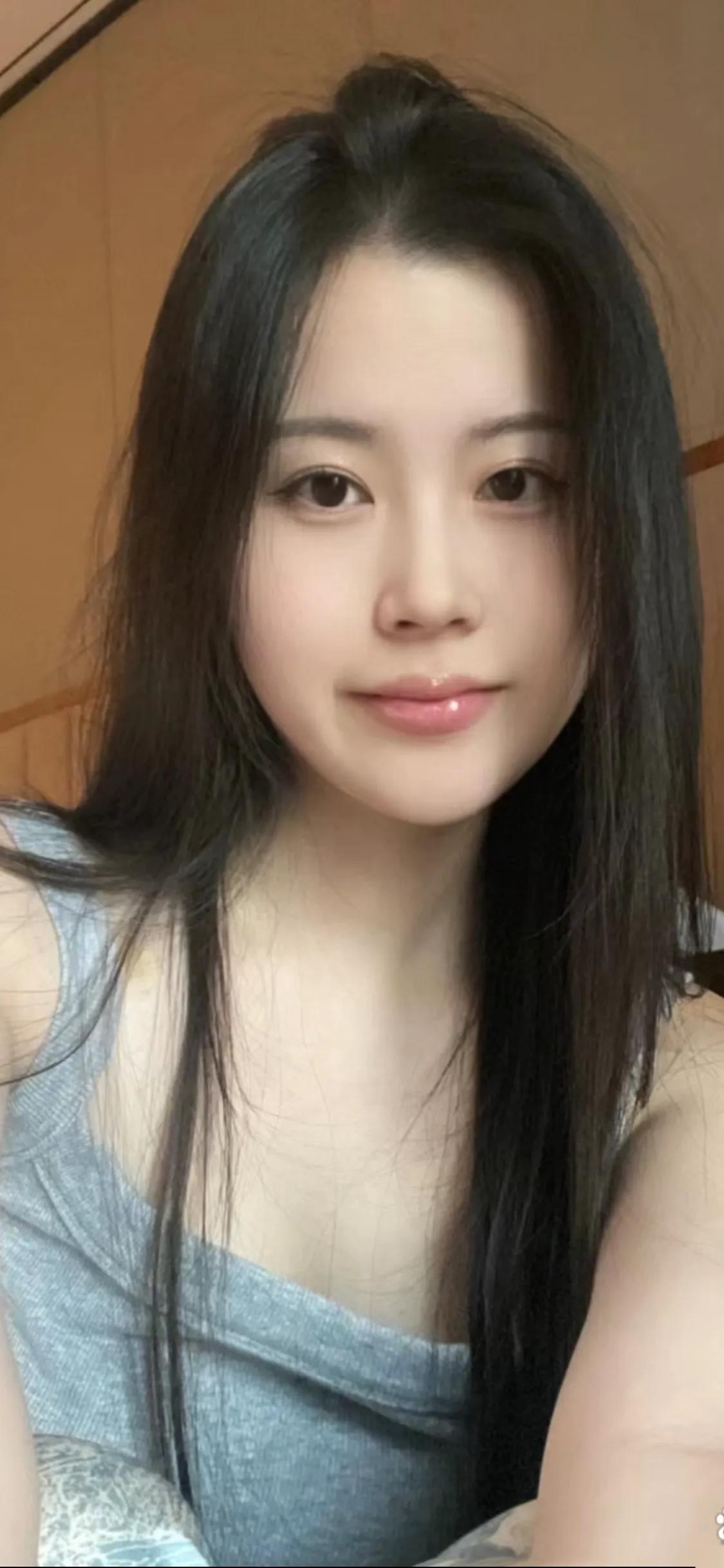 找对象两种人不能要：
一种是有对象的，咱不能干那缺德事。
另一种是没有对象的，别