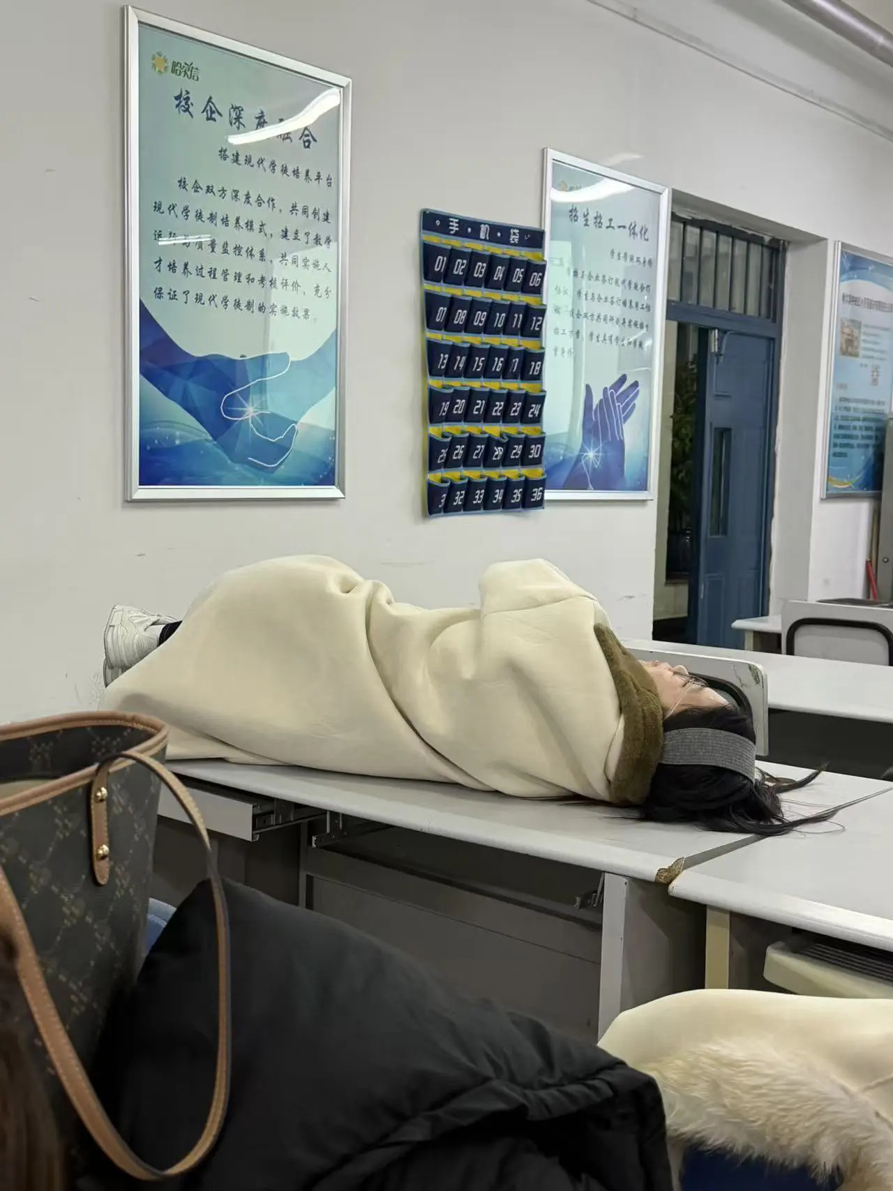 我啊 有些疼痛