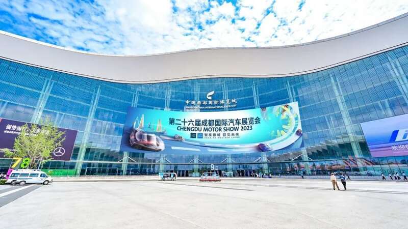 成都车展还有半个多月啦。2025年上半年，成都新能源汽车产量同比飙升352%，产