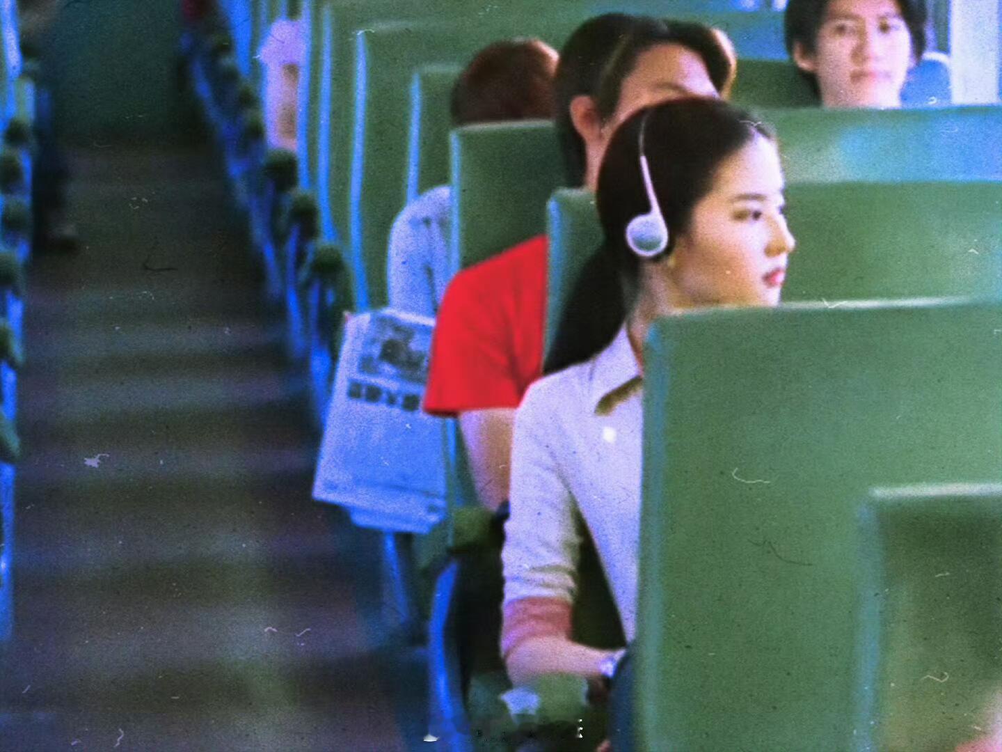 2004年，刘亦菲，五月之恋。 ​​​