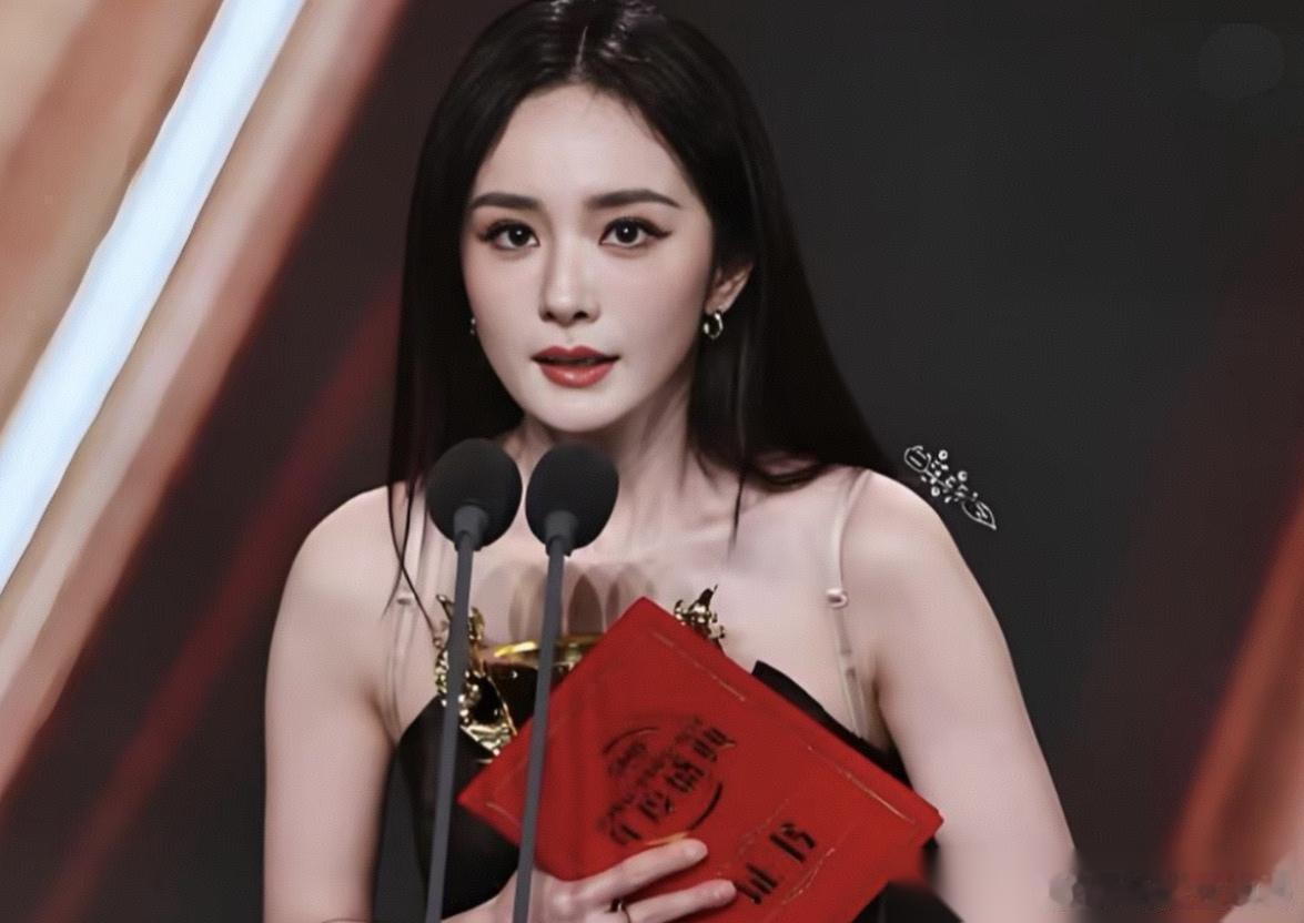 估计杨幂拿不到百花奖最佳女配了 不是因为她的演技不如刘诗诗和王真儿， 主要是因为