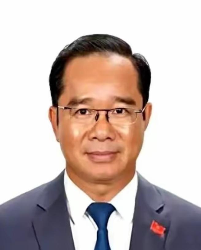 一个越南教授，当着全世界的面，扔下一句话。

他说：“虽然我个人对中国有意见，但