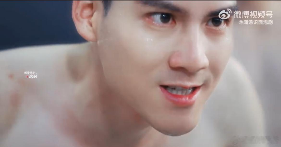 #这剧泳池男大看花眼了# 每一帧都是夏日泳池边的美好画面，男大们的魅力让人无法抵