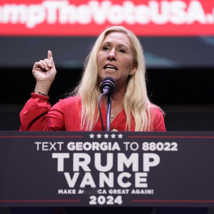 新闻！快讯！

特朗普在社交媒体上炸了：“我要撤回对佐治亚州那个女议员玛乔丽·泰