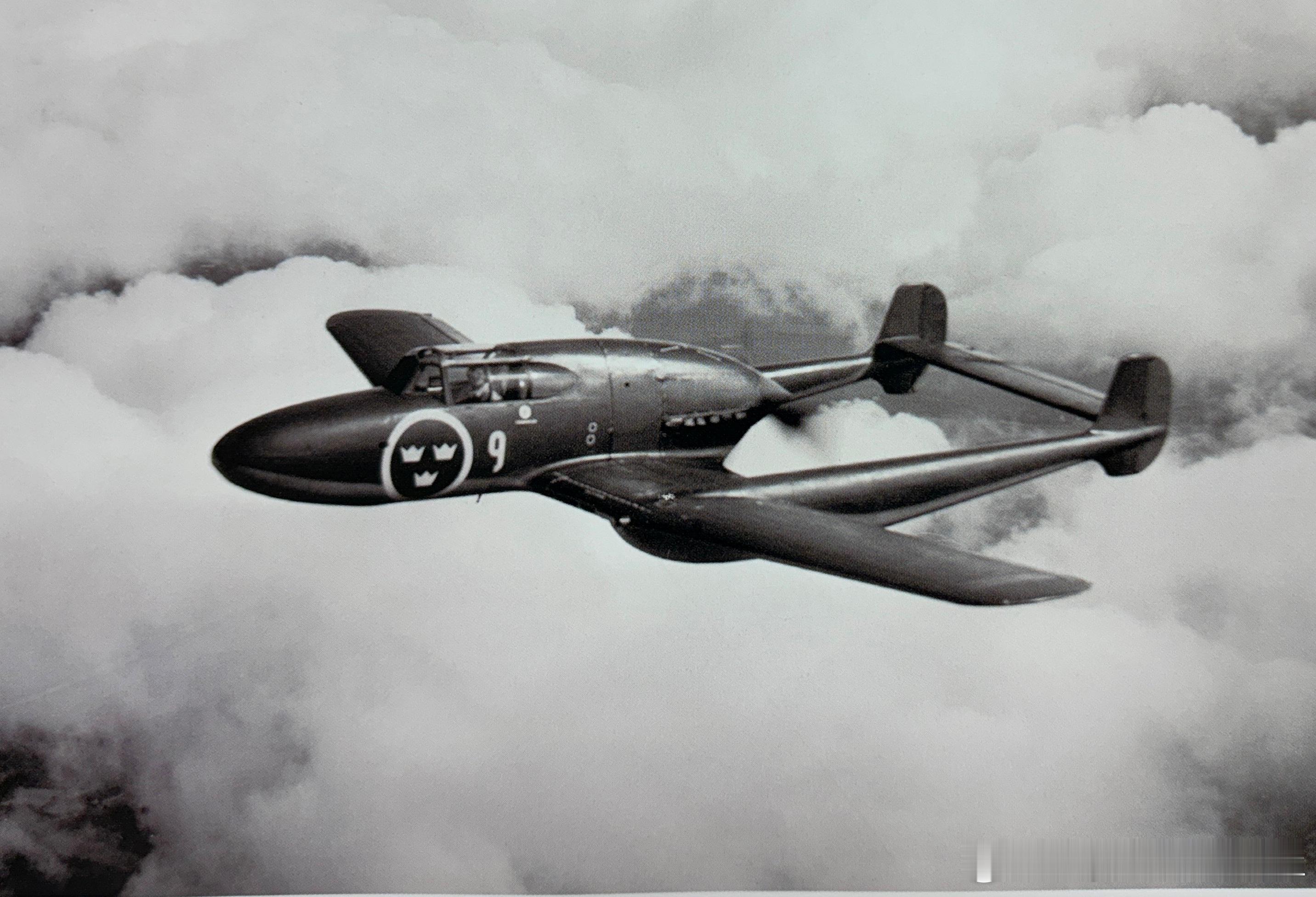 50年代初瑞典空军的J21A战斗机，攻击型则为A21A。该机1943年7月30日