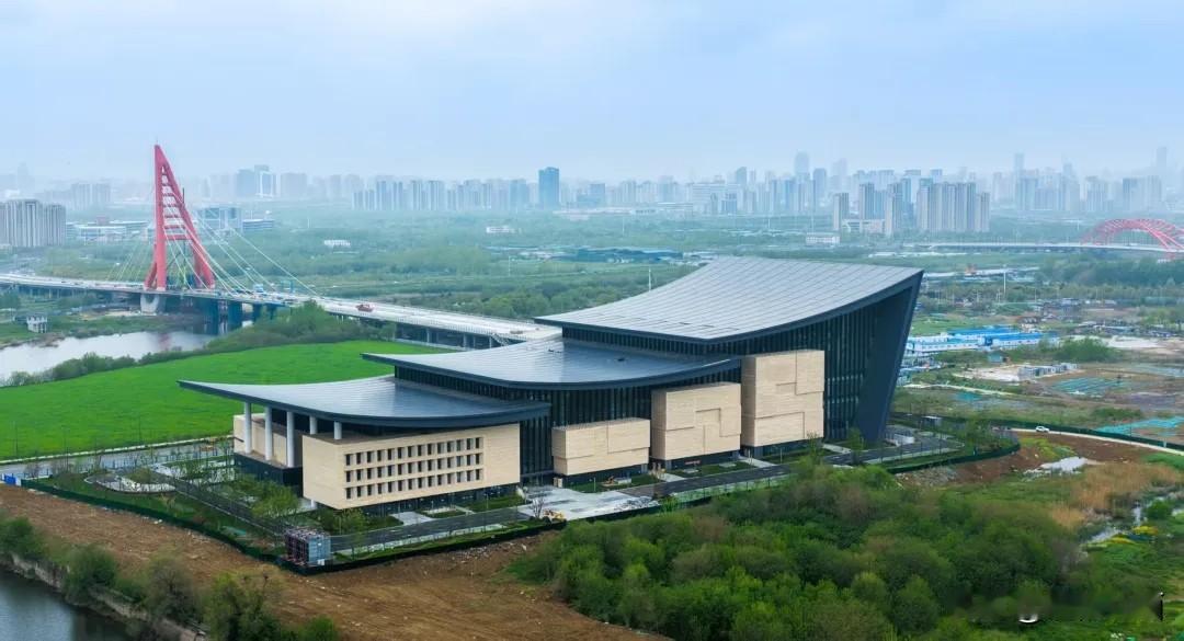 东新新地标—合博屹立在东新核心区，东新核心区1.0版本正在逐步展现…