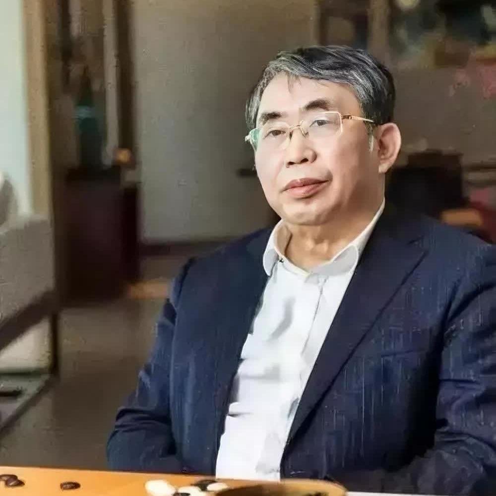 聂卫平伤的最深的就是他的第一任妻子孔祥明，她连儿子的名字都改了孔性。

聂卫平和