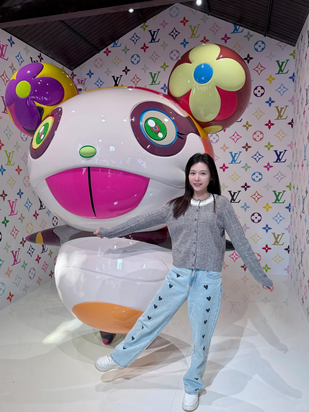lv&村上隆快闪店，只开7天！带大女儿去上海