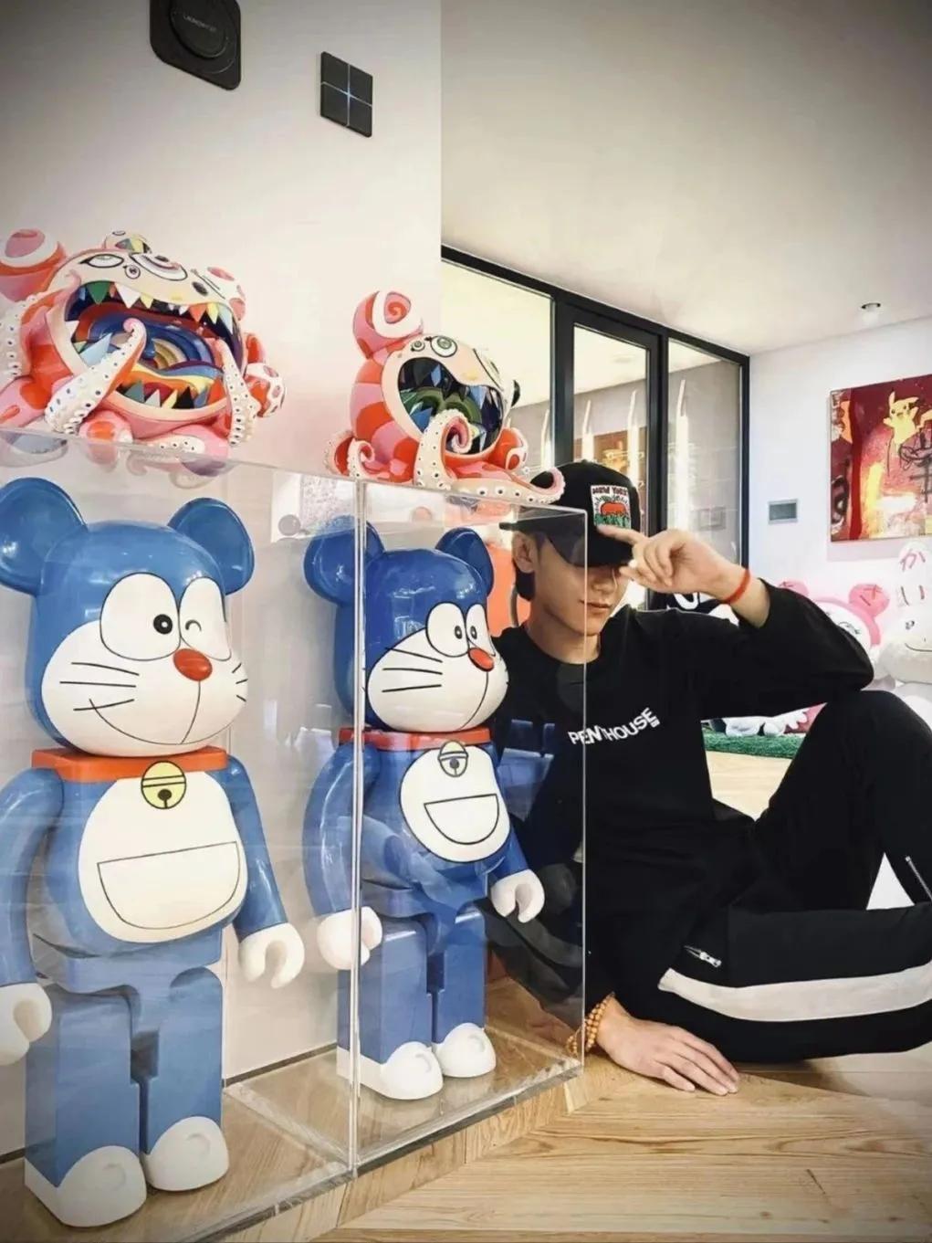 黄子韬之前直播送10台车的事还没凉透，粉丝就从1500万直接飙到3380万，一夜