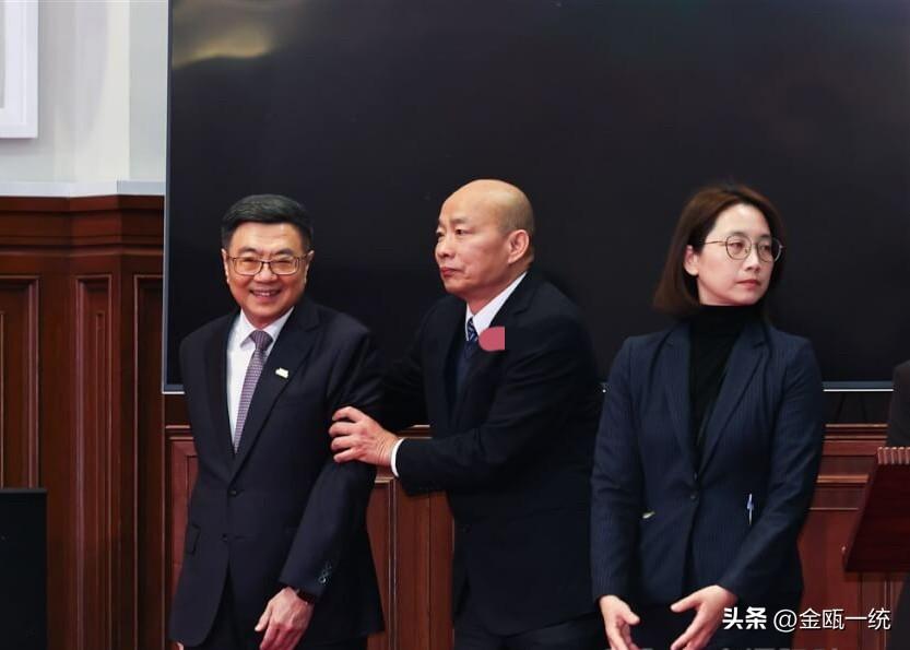 不副署引韩国瑜撂重话　台行政机构：“卓荣泰没有错”

针对卓荣泰不副署“台湾儿少