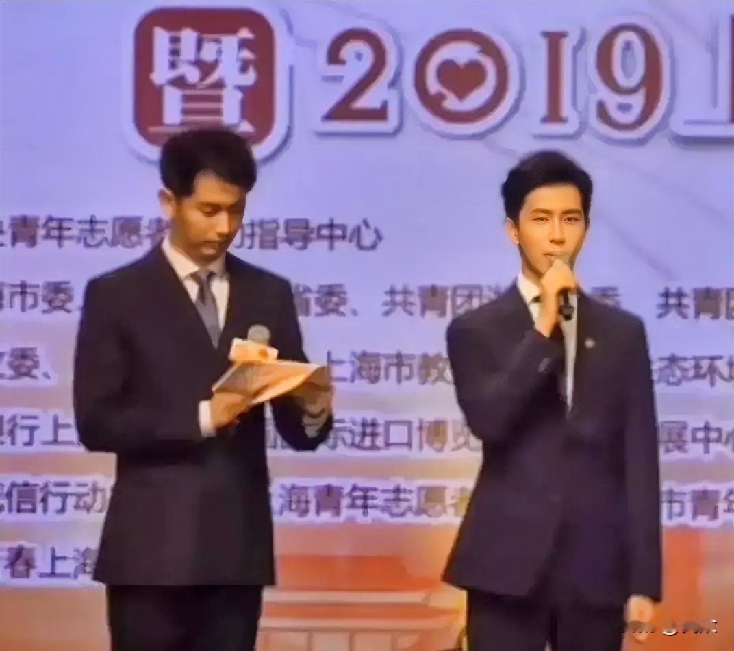 一觉醒来，
我被惊到了！
因出任上海icon诚信大使而登上热搜的小鱼，他参加了诚