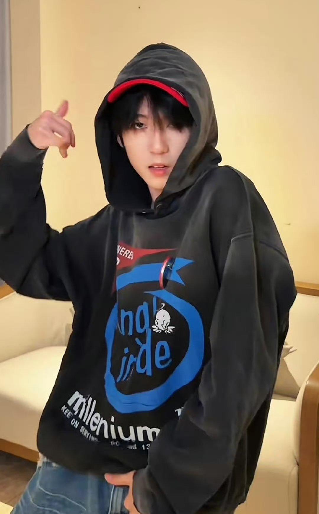 杨博文cha赛马娘手势舞四舞一