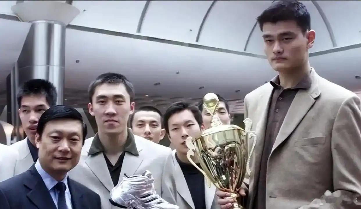 这是自2001-2002赛季后，CBA季后赛首次出现四强既没有广东也没有辽宁！过