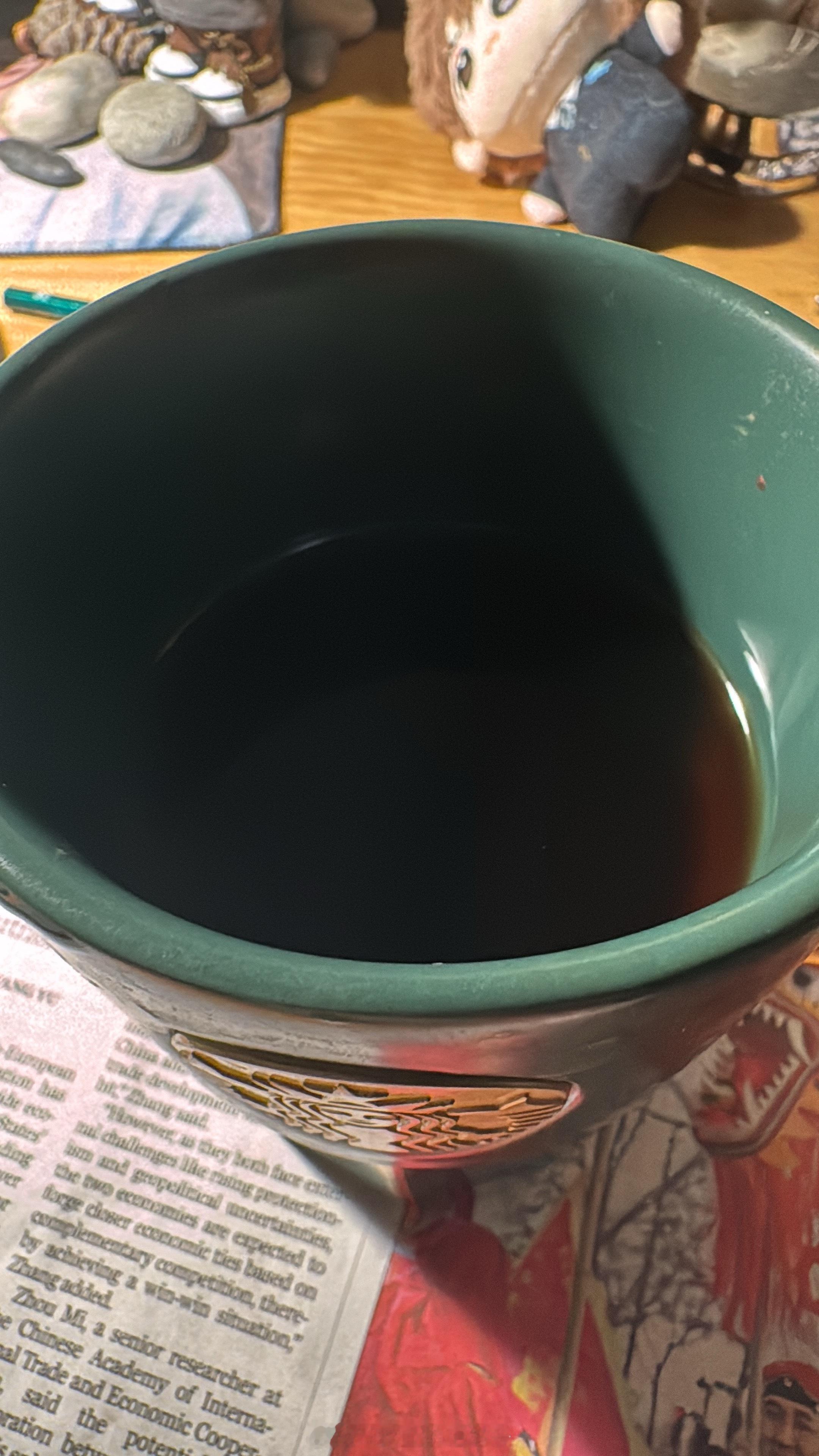被同担安利的咖啡某一天网上看到了就买了柑橘香，很治愈。还有昨天买的蛋糕，都瓦塔了