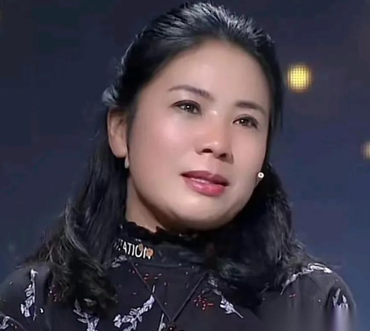 江苏高二男孩，爸爸去世、妈妈改嫁、奶奶病逝，男孩竟自暴自弃，荒废学业。谁知，他去