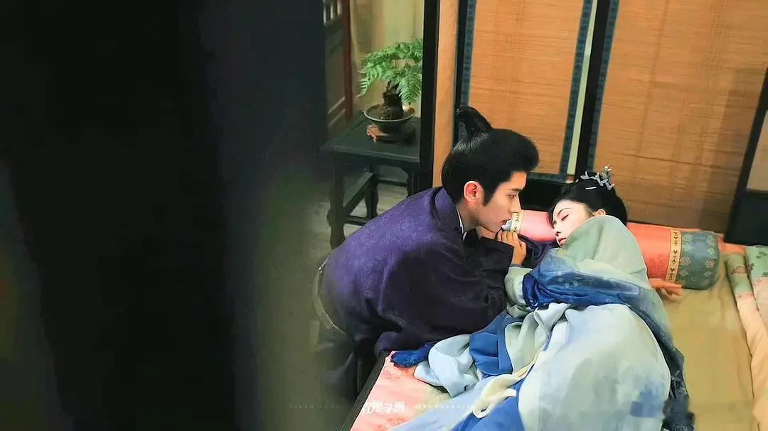 这个莫离太有古韵美了 完全拍出了那种细水长流 温柔缱绻的爱情真的可以永远相信林玉