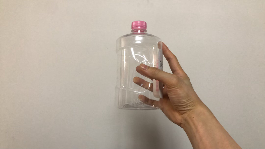 小跑一会，这温度一天水得喝两升多 